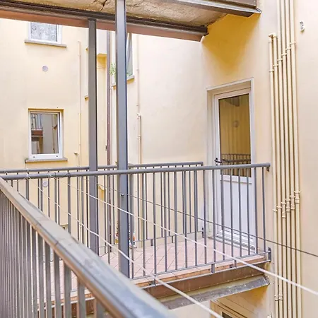 Impero A 2 Passi Da Ospedale Maggiore Апартаменты